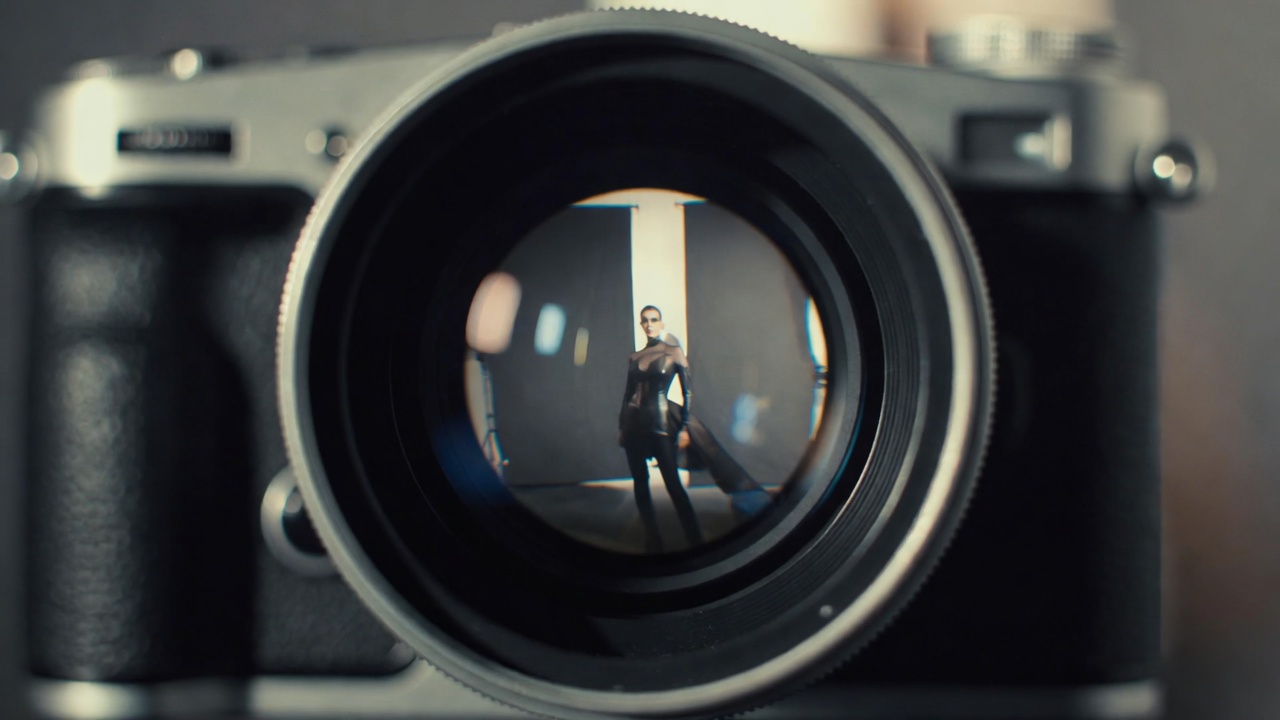 ROI di uno Shooting Fotografico Professionale per Inserzioniste: Come le Foto Giuste Triplicano i Contatti di Qualità